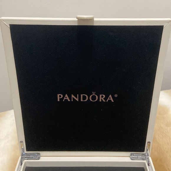 Pandora White Jewellery Box - Picture 3 of 16